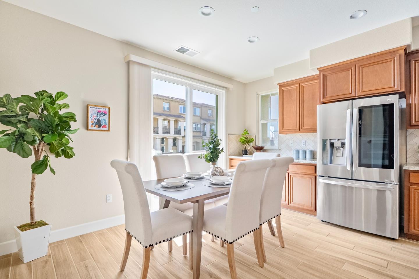 Detail Gallery Image 10 of 54 For 38933 Snapdragon Pl, Newark,  CA 94560 - 4 Beds | 3/1 Baths