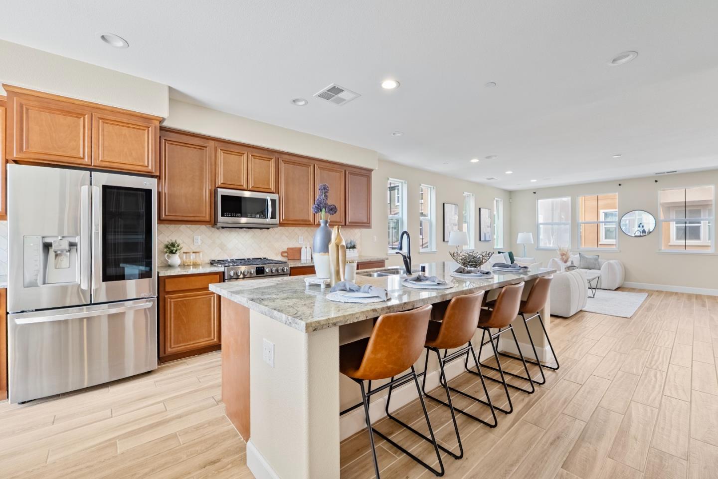 Detail Gallery Image 12 of 54 For 38933 Snapdragon Pl, Newark,  CA 94560 - 4 Beds | 3/1 Baths
