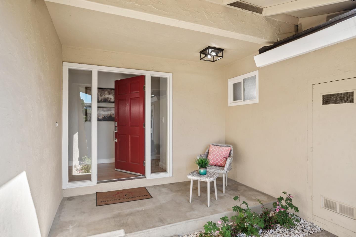 Detail Gallery Image 2 of 27 For 965 Buckeye Dr, Sunnyvale,  CA 94086 - 3 Beds | 2 Baths