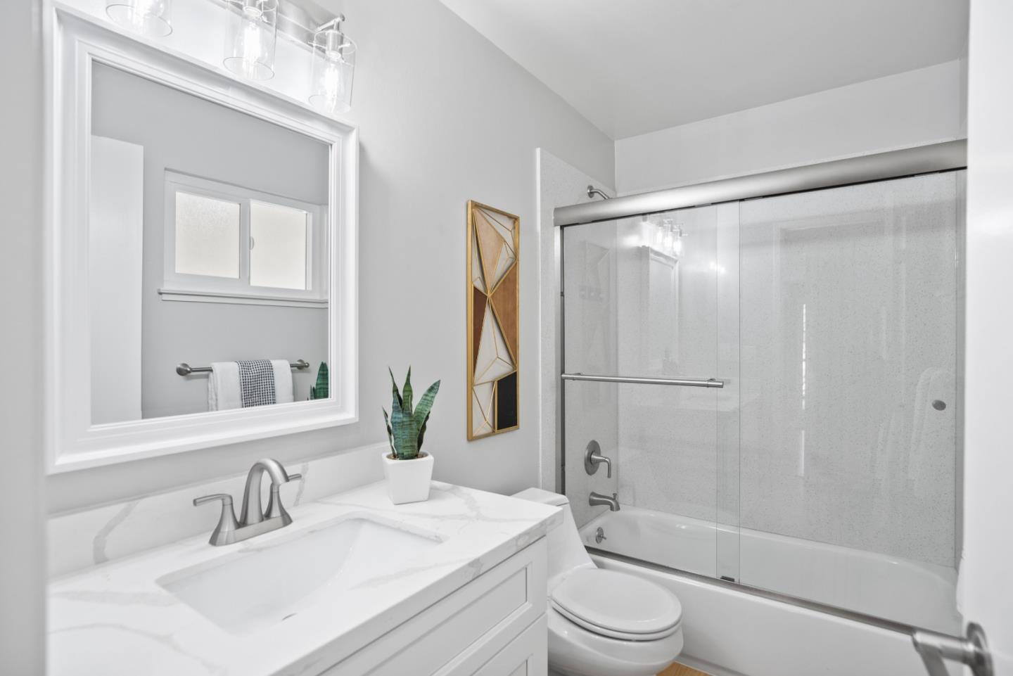 Detail Gallery Image 22 of 27 For 965 Buckeye Dr, Sunnyvale,  CA 94086 - 3 Beds | 2 Baths