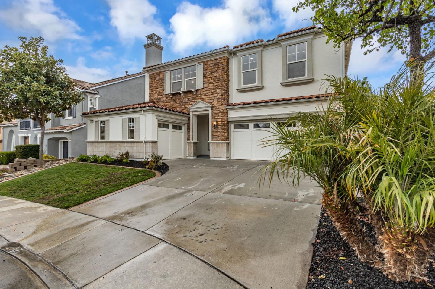 Detail Gallery Image 2 of 39 For 3583 Corsica Ct, San Jose,  CA 95148 - 5 Beds | 3 Baths