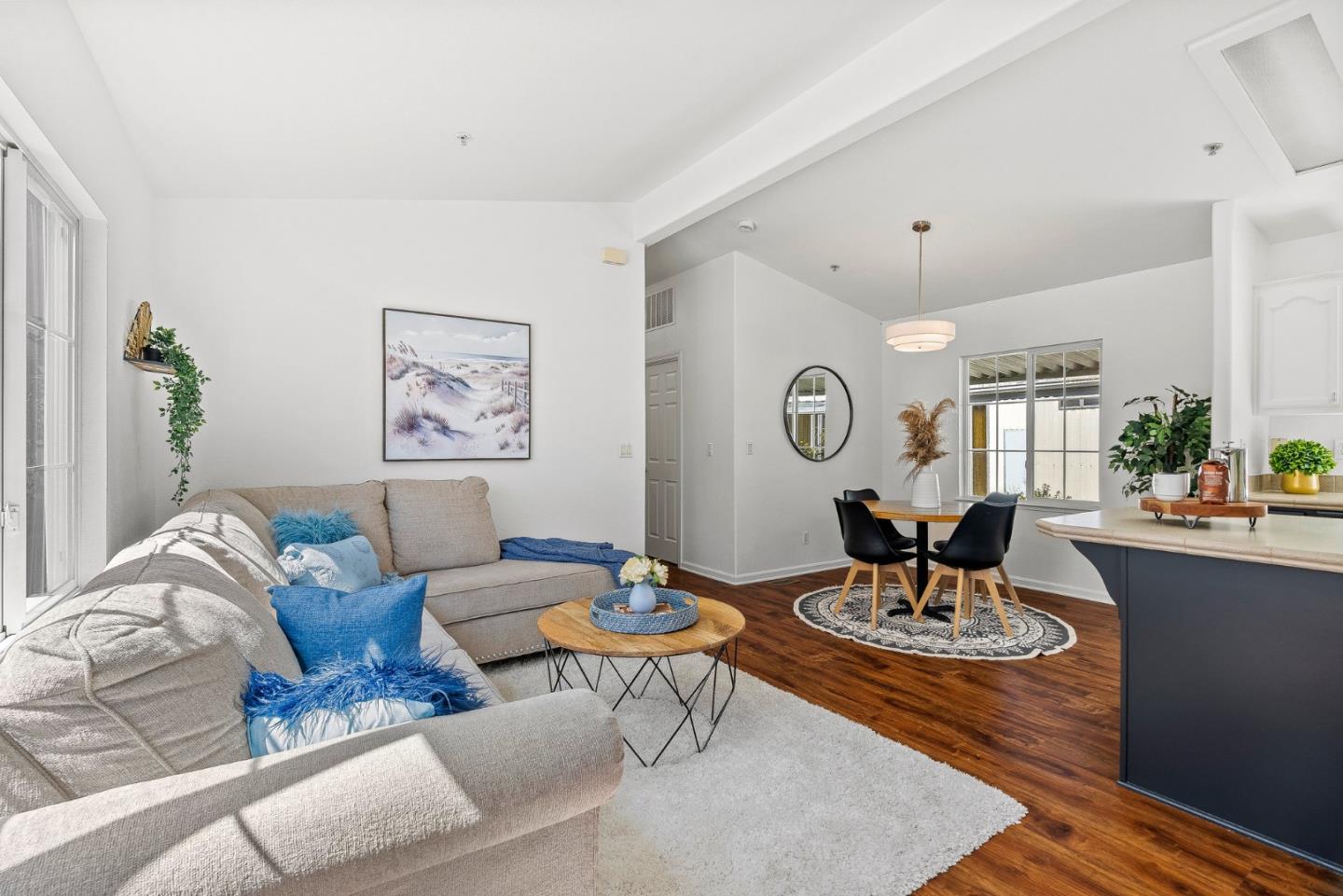 Detail Gallery Image 2 of 28 For 17779 Vierra Canyon Rd #19,  Salinas,  CA 93907 - 3 Beds | 2 Baths