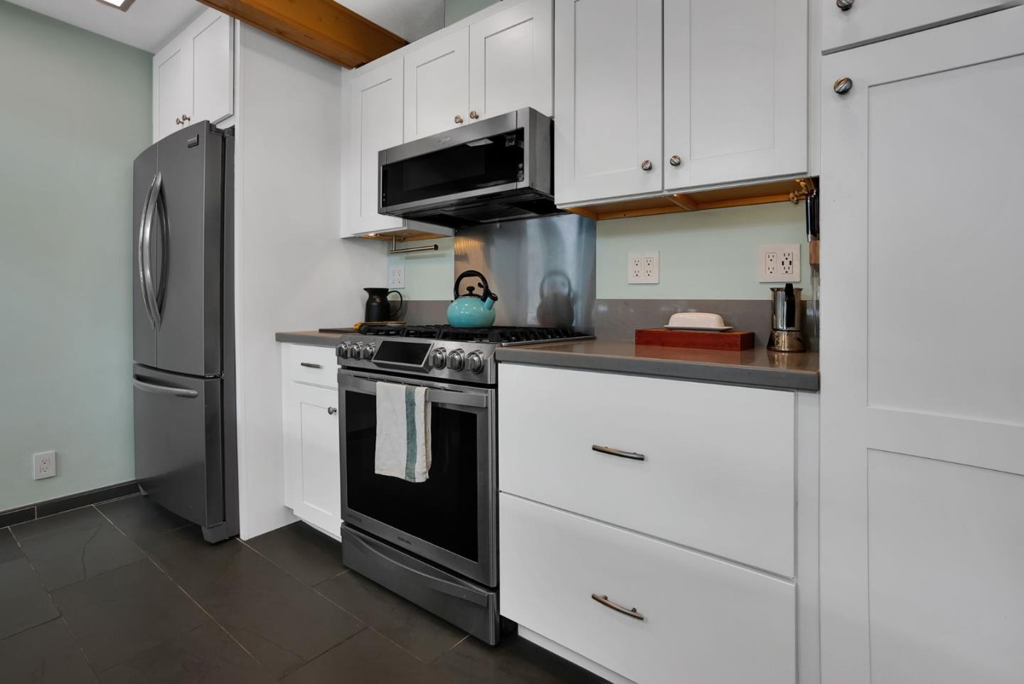 Detail Gallery Image 11 of 49 For 14566 Old Japanese Rd, Los Gatos,  CA 95033 - 3 Beds | 2 Baths