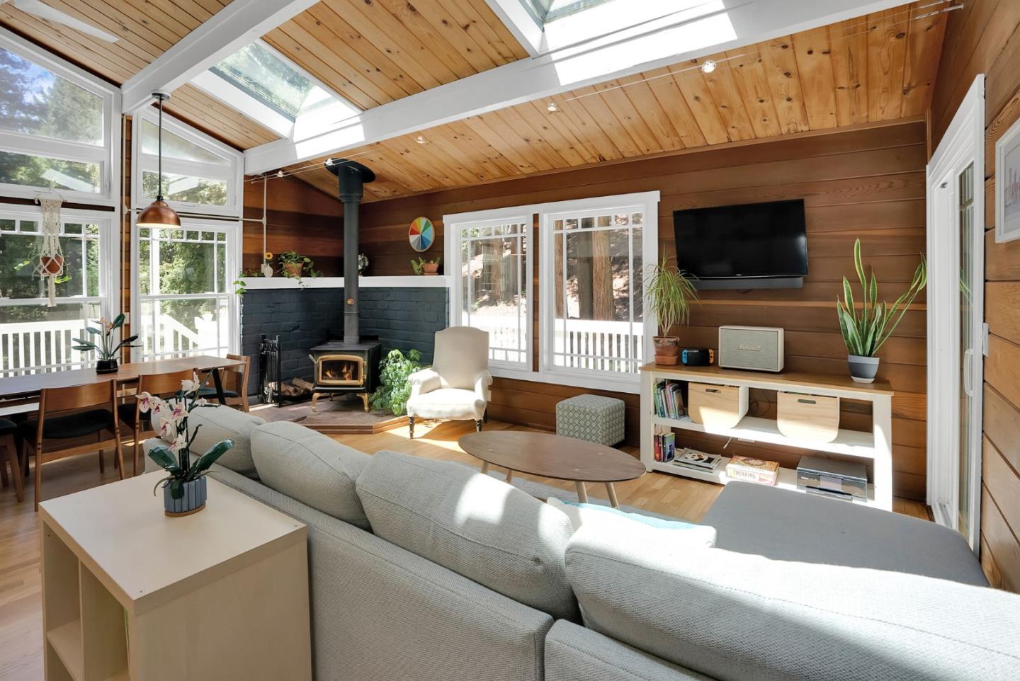 Detail Gallery Image 15 of 49 For 14566 Old Japanese Rd, Los Gatos,  CA 95033 - 3 Beds | 2 Baths