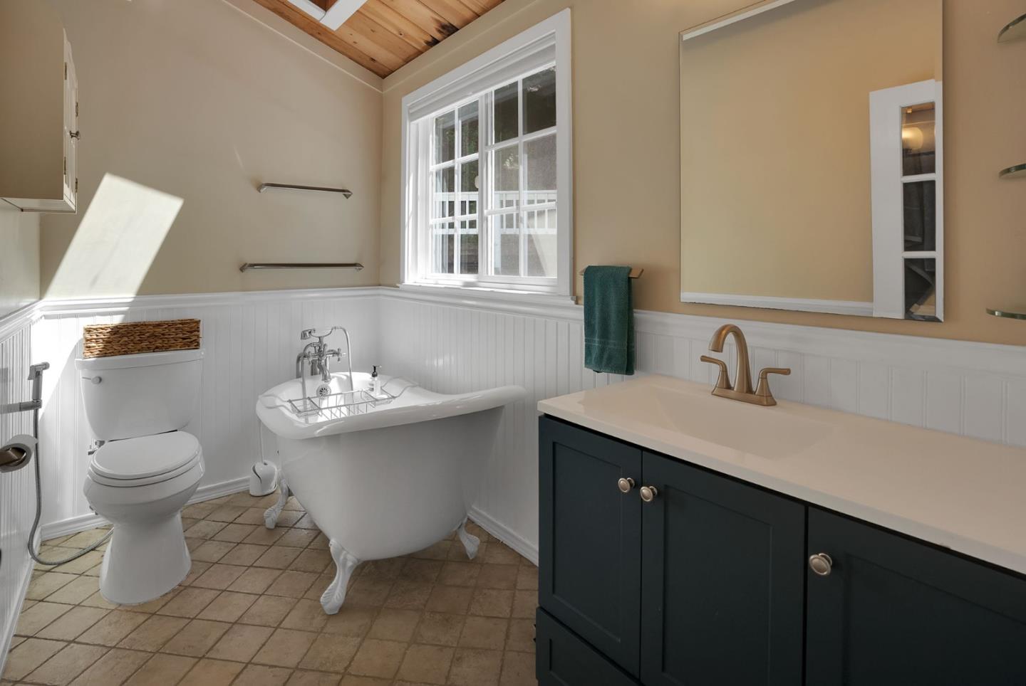 Detail Gallery Image 22 of 49 For 14566 Old Japanese Rd, Los Gatos,  CA 95033 - 3 Beds | 2 Baths
