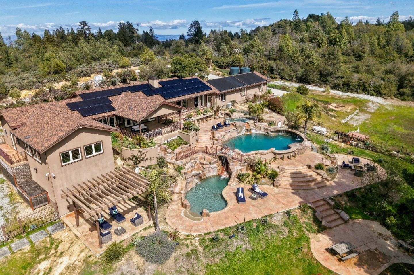 Detail Gallery Image 80 of 84 For 1061 Summit Rd, Watsonville,  CA 95076 - 3 Beds | 3 Baths