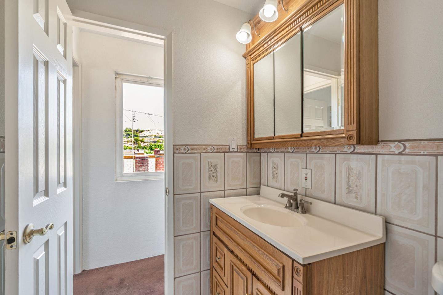 Detail Gallery Image 24 of 34 For 4219 Senter Rd, San Jose,  CA 95111 - 5 Beds | 3 Baths