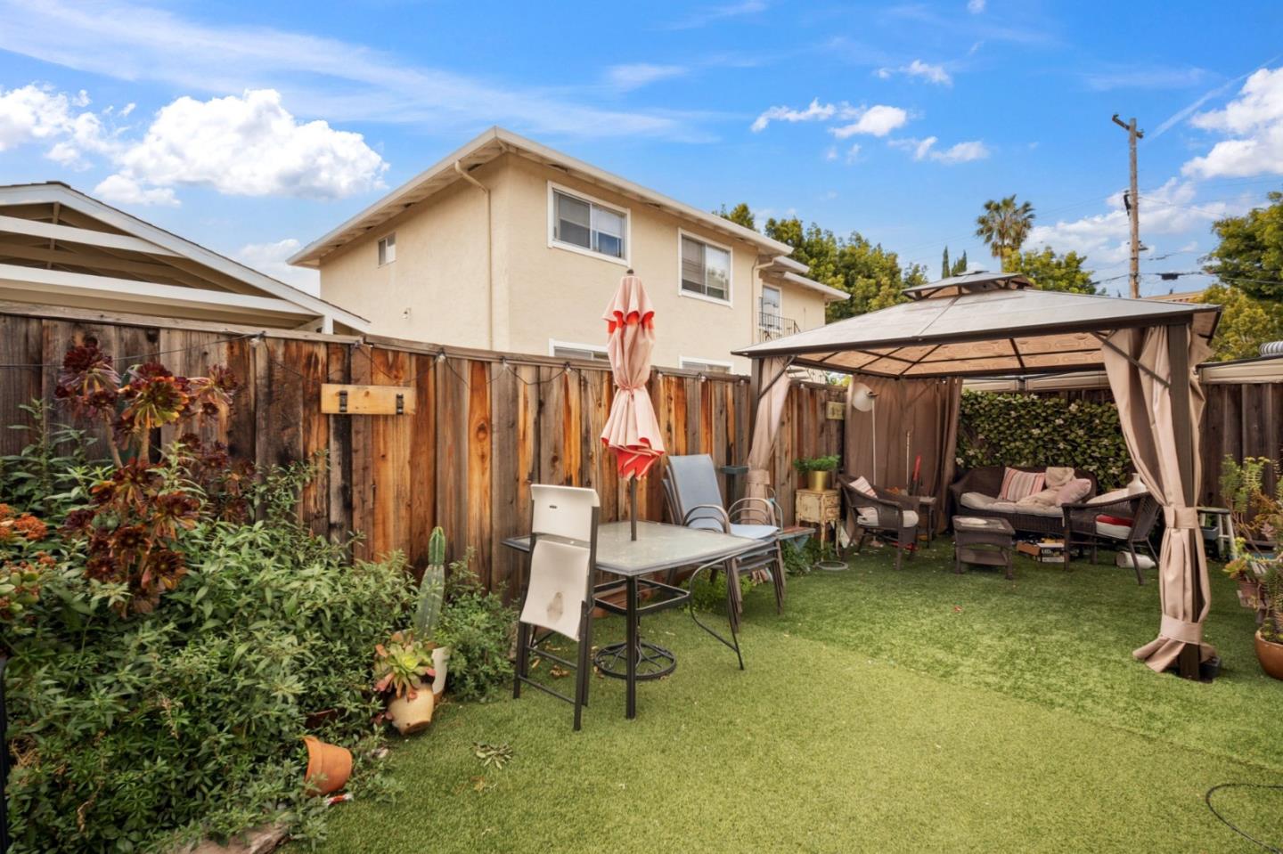 Detail Gallery Image 12 of 14 For 684 Lincoln St, Santa Clara,  CA 95050 - 7 Beds | 3 Baths