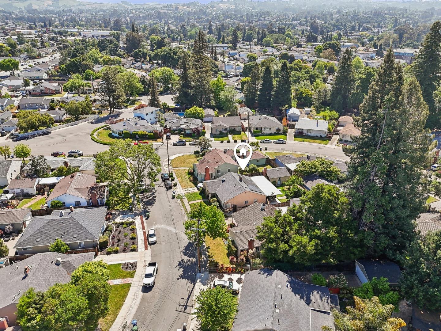 Detail Gallery Image 17 of 19 For 22075 Baywood Ave, Castro Valley,  CA 94546 - 4 Beds | 2 Baths