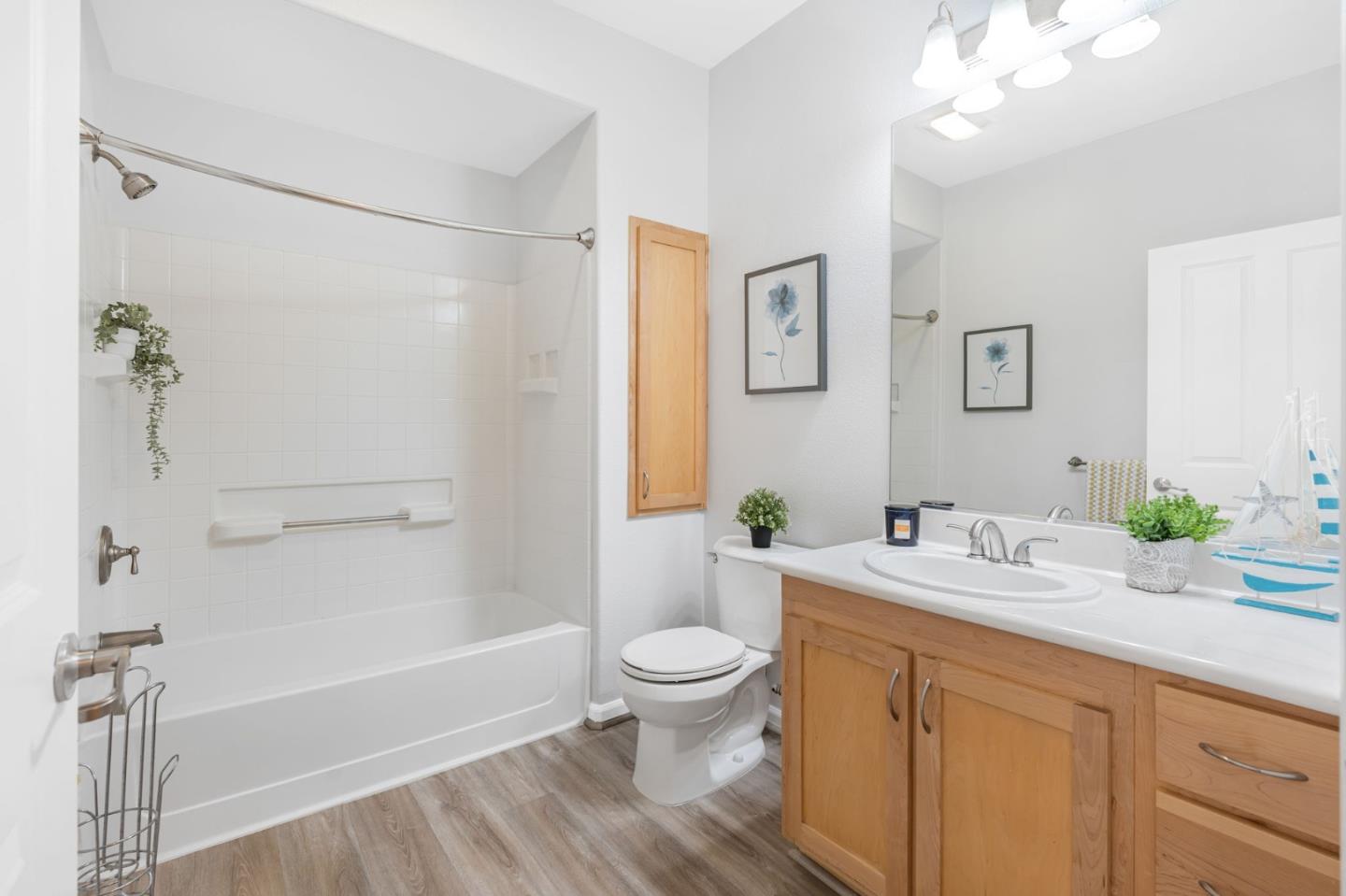 Detail Gallery Image 13 of 40 For 20500 Town Center Ln #168,  Cupertino,  CA 95014 - 2 Beds | 2 Baths