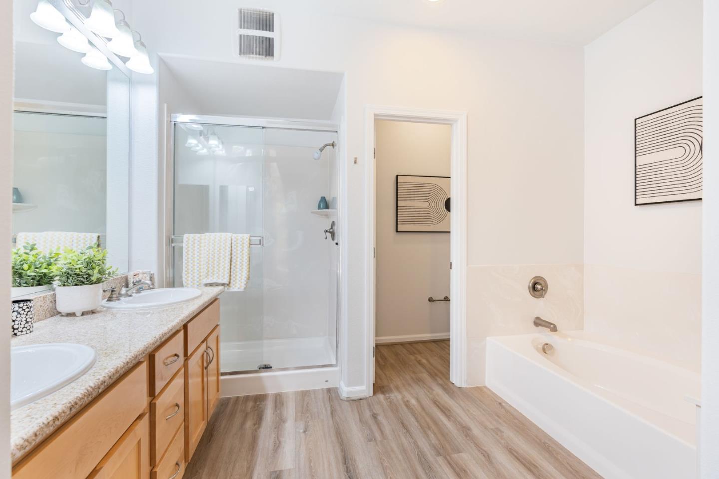 Detail Gallery Image 20 of 40 For 20500 Town Center Ln #168,  Cupertino,  CA 95014 - 2 Beds | 2 Baths