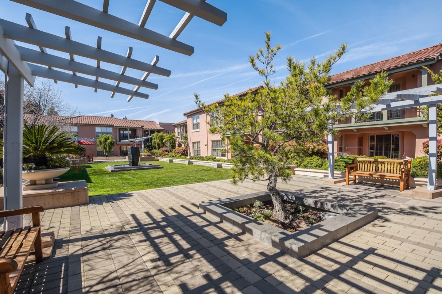 Detail Gallery Image 24 of 40 For 20500 Town Center Ln #168,  Cupertino,  CA 95014 - 2 Beds | 2 Baths