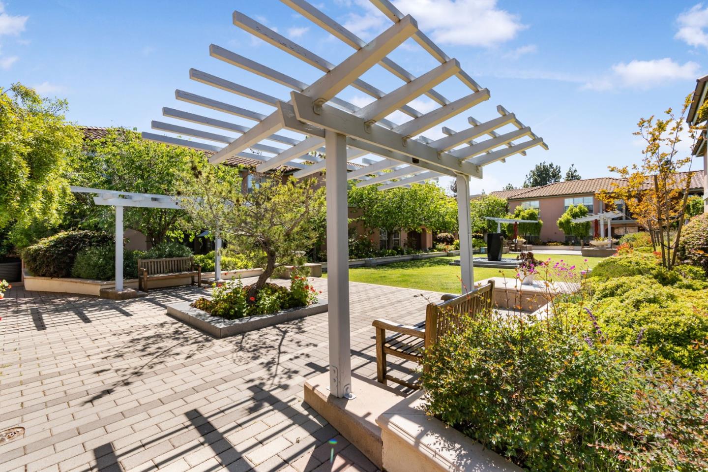 Detail Gallery Image 25 of 40 For 20500 Town Center Ln #168,  Cupertino,  CA 95014 - 2 Beds | 2 Baths