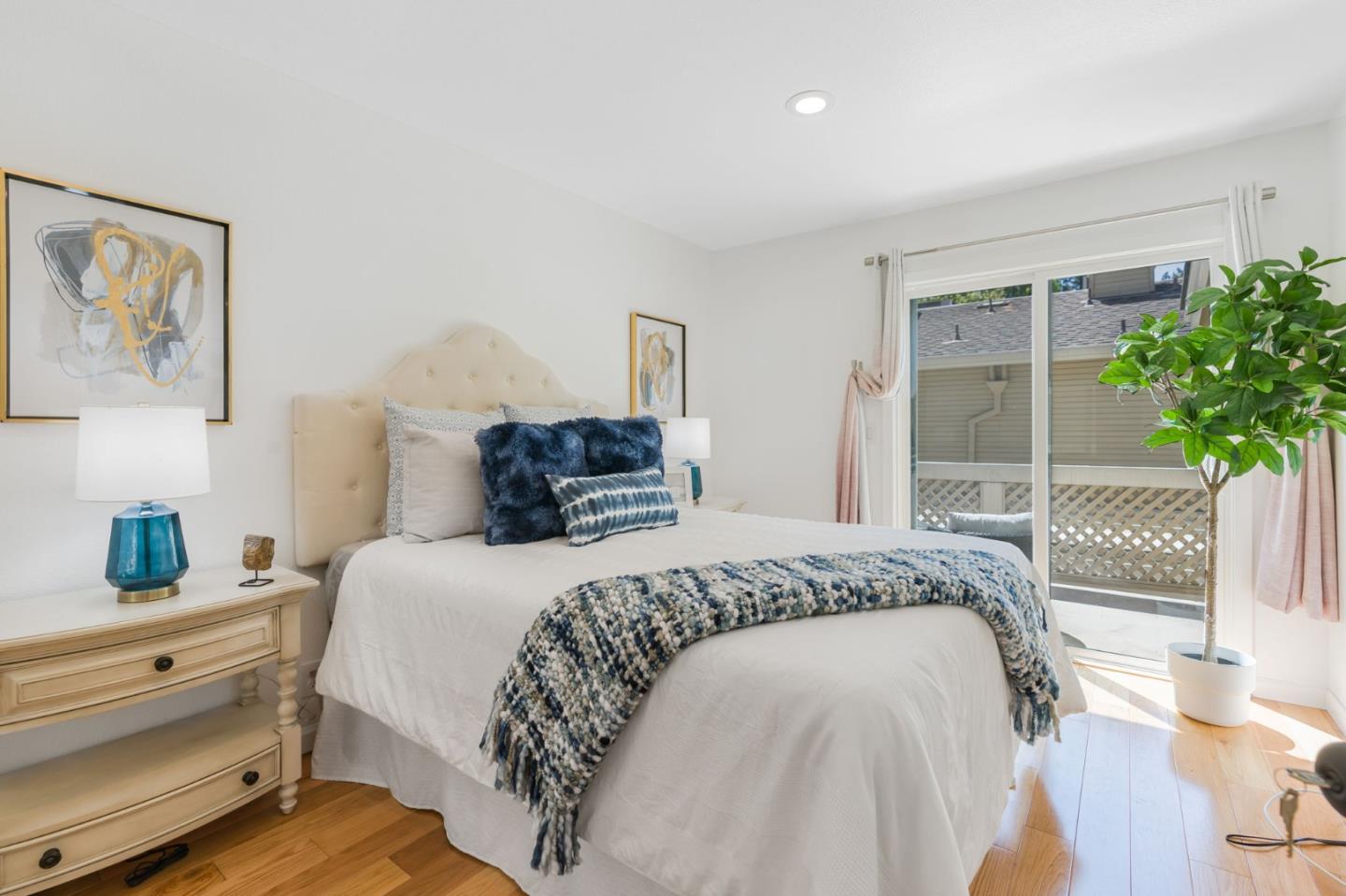 Detail Gallery Image 13 of 36 For 935 La Mesa Ter #G,  Sunnyvale,  CA 94086 - 2 Beds | 1 Baths