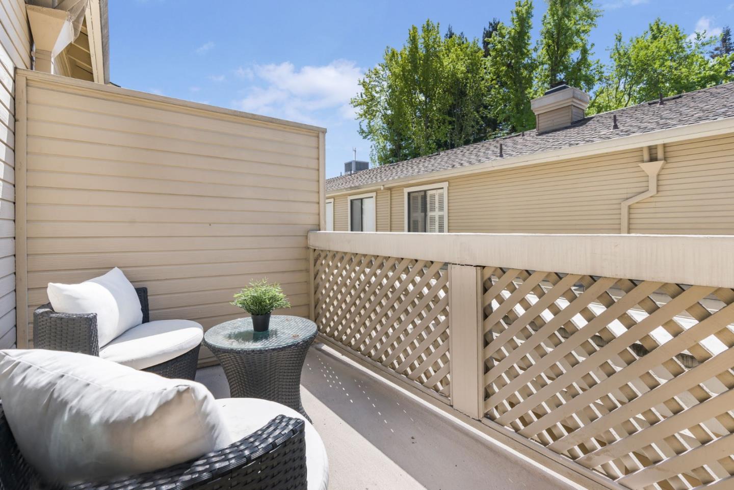 Detail Gallery Image 15 of 36 For 935 La Mesa Ter #G,  Sunnyvale,  CA 94086 - 2 Beds | 1 Baths
