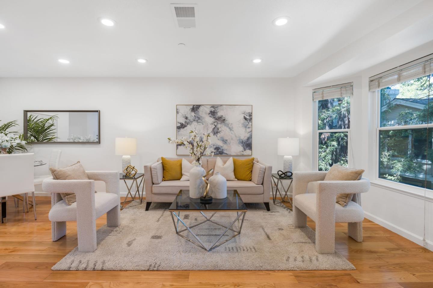 Detail Gallery Image 2 of 36 For 935 La Mesa Ter #G,  Sunnyvale,  CA 94086 - 2 Beds | 1 Baths