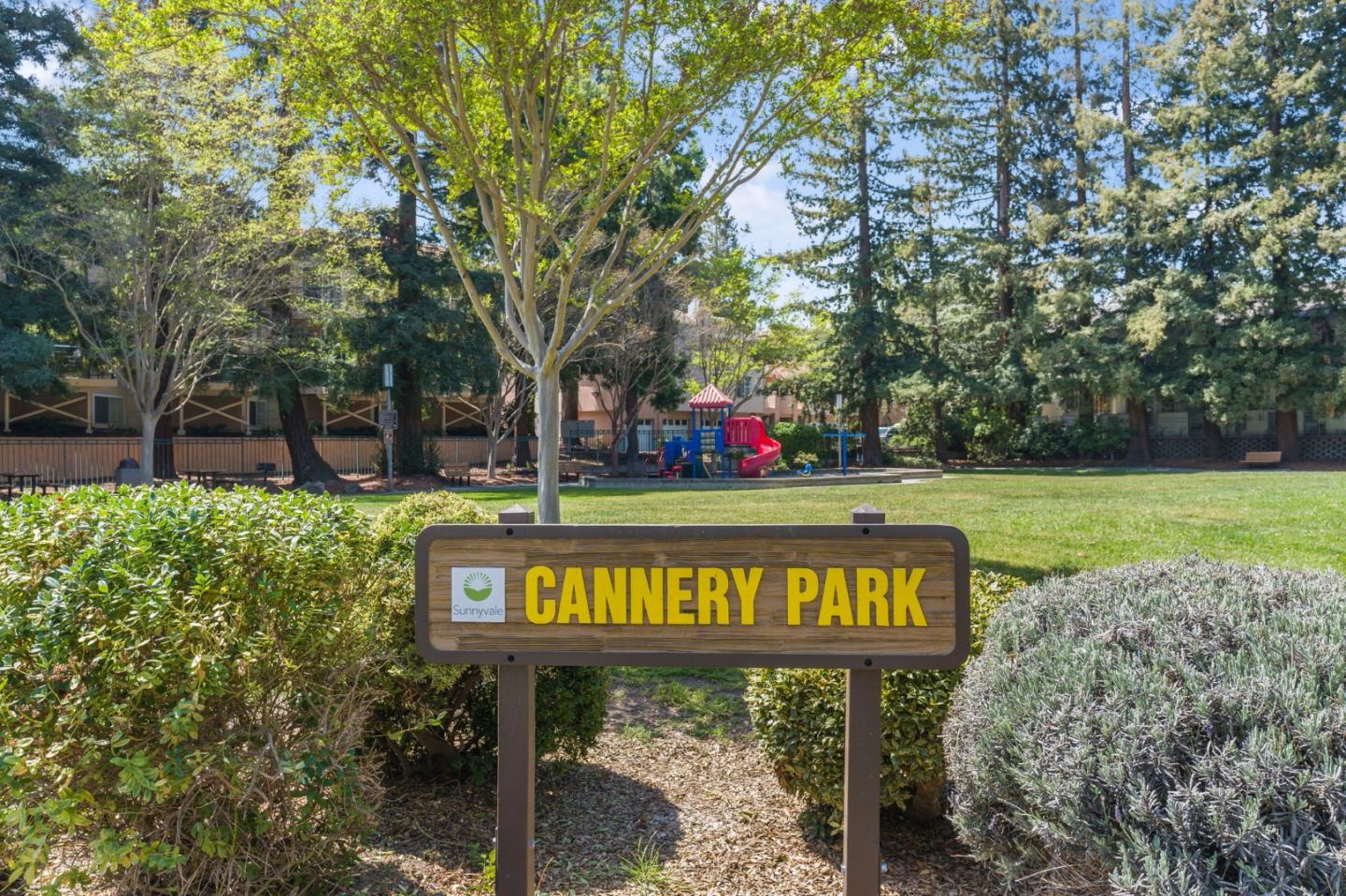 Detail Gallery Image 27 of 36 For 935 La Mesa Ter #G,  Sunnyvale,  CA 94086 - 2 Beds | 1 Baths
