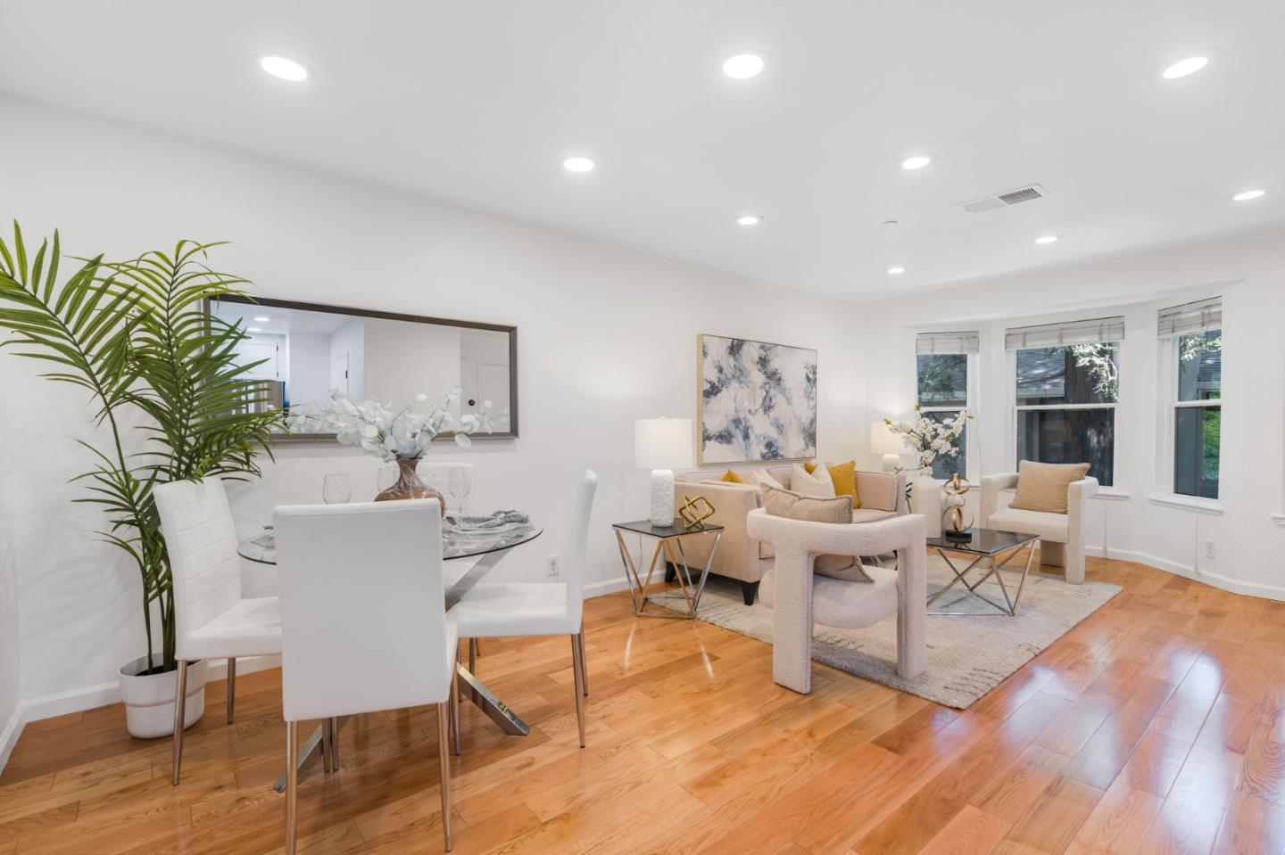 Detail Gallery Image 6 of 36 For 935 La Mesa Ter #G,  Sunnyvale,  CA 94086 - 2 Beds | 1 Baths