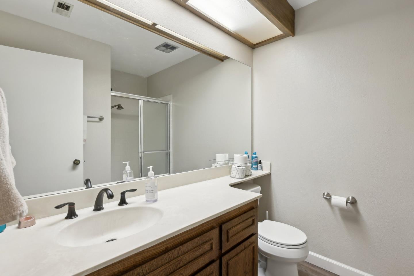 Detail Gallery Image 11 of 31 For 2378 Cheshire Pl, San Leandro,  CA 94577 - 3 Beds | 2/1 Baths
