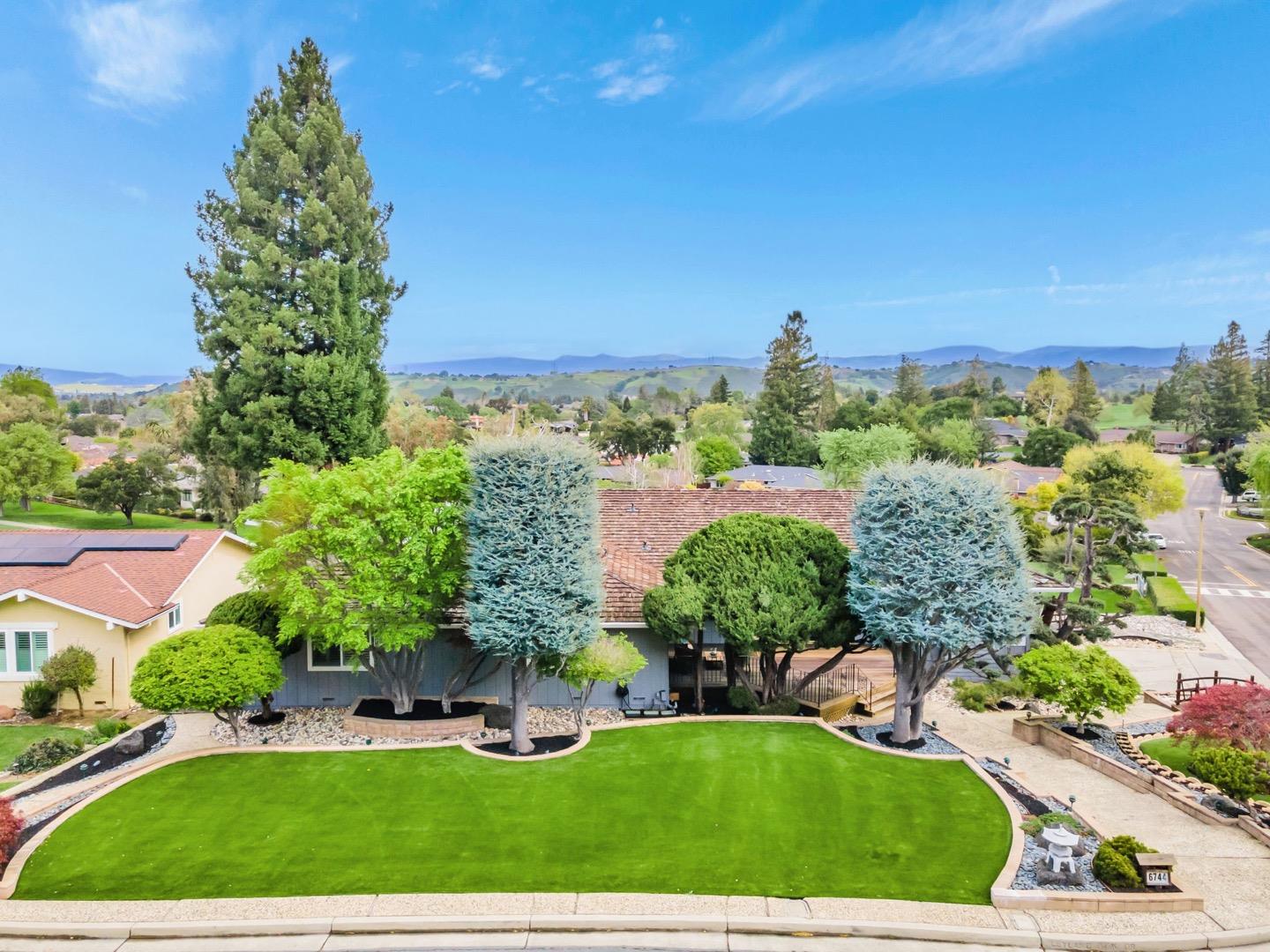 Detail Gallery Image 57 of 69 For 6744 Leyland Park Dr, San Jose,  CA 95120 - 5 Beds | 4 Baths