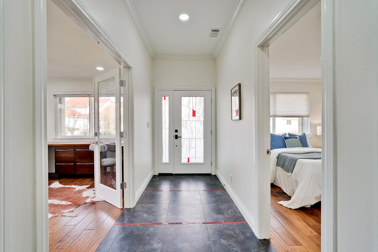 Detail Gallery Image 2 of 41 For 5258 Yorkton Way, San Jose,  CA 95130 - 3 Beds | 2/1 Baths