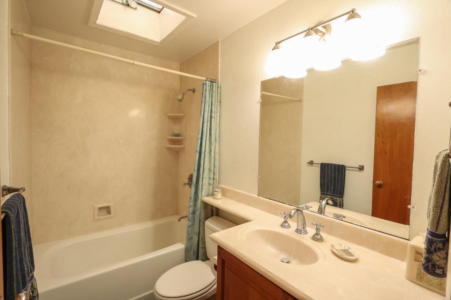 Detail Gallery Image 21 of 30 For 108 Santa Cruz Ave, Aptos,  CA 95003 - 3 Beds | 2 Baths