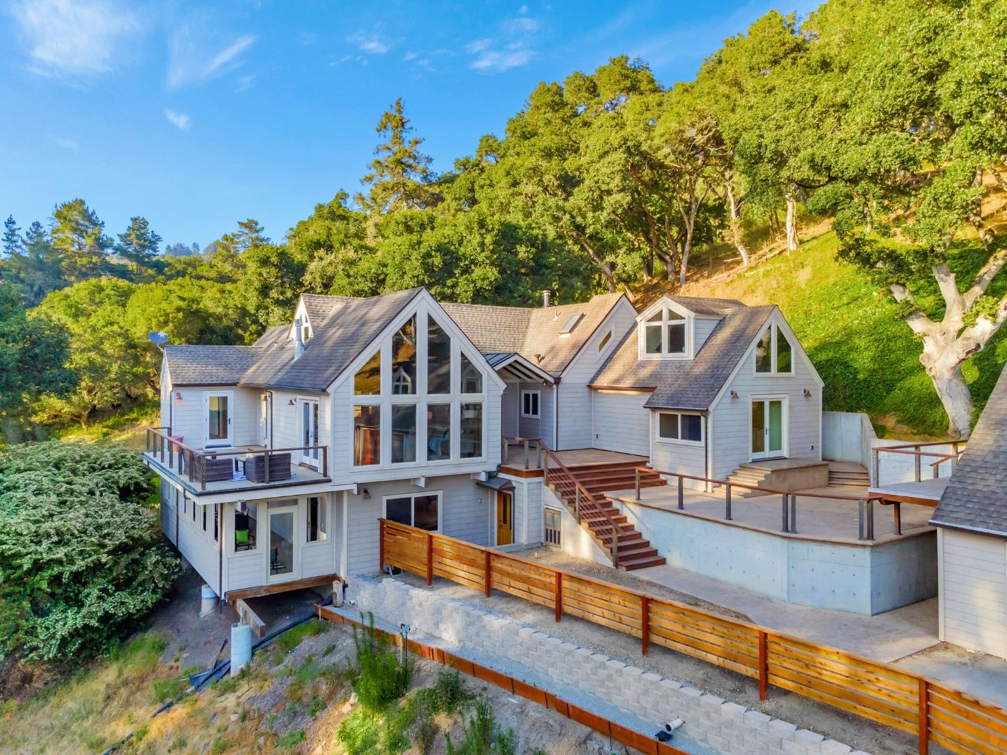 Detail Gallery Image 1 of 91 For 411 Hecker Pass Rd, Watsonville,  CA 95076 - 4 Beds | 4 Baths