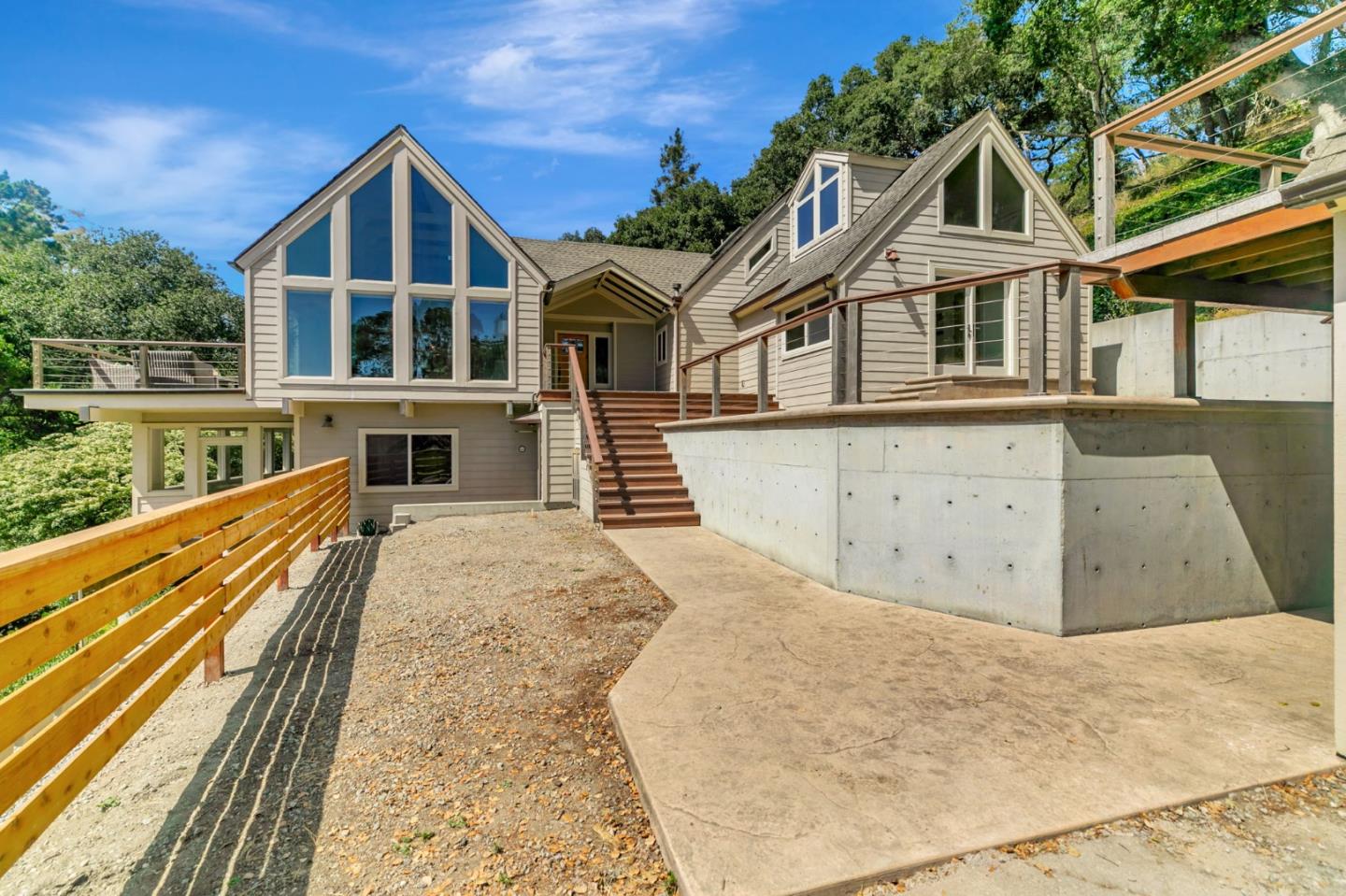 Detail Gallery Image 2 of 91 For 411 Hecker Pass Rd, Watsonville,  CA 95076 - 4 Beds | 4 Baths