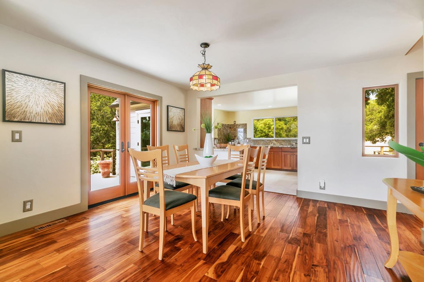 Detail Gallery Image 7 of 91 For 411 Hecker Pass Rd, Watsonville,  CA 95076 - 4 Beds | 4 Baths