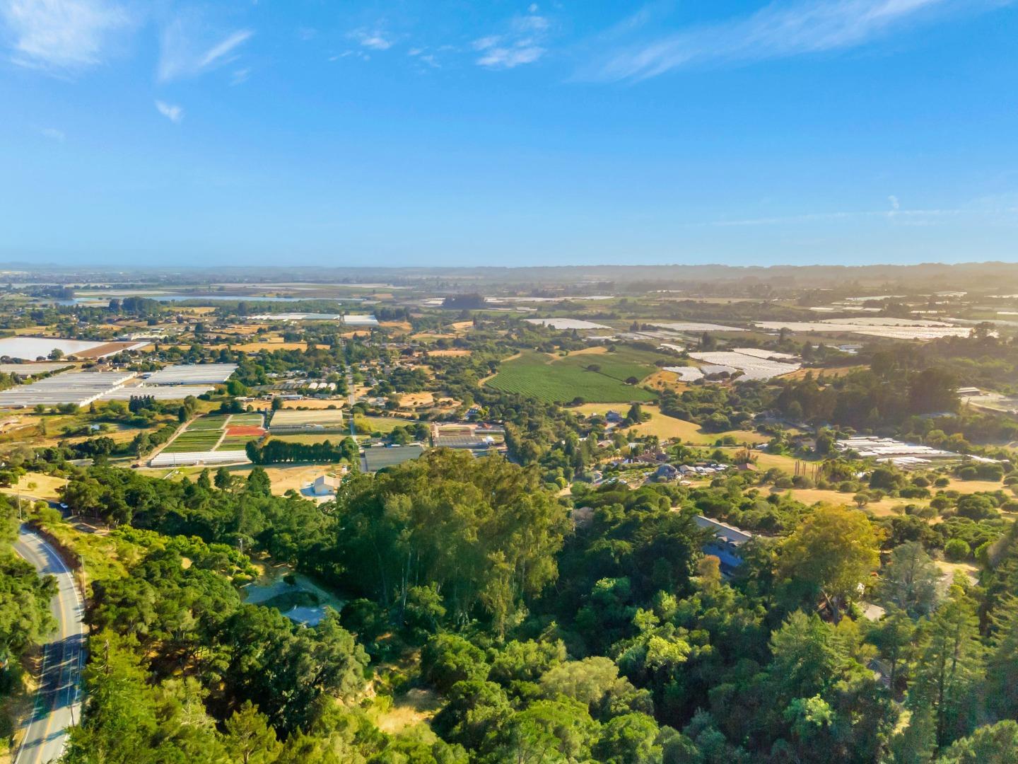Detail Gallery Image 89 of 91 For 411 Hecker Pass Rd, Watsonville,  CA 95076 - 4 Beds | 4 Baths