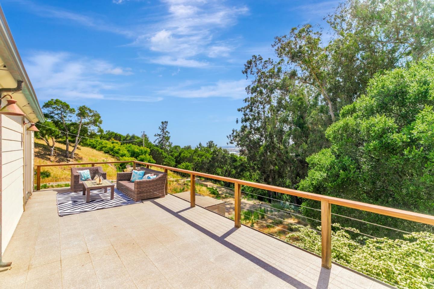 Detail Gallery Image 9 of 91 For 411 Hecker Pass Rd, Watsonville,  CA 95076 - 4 Beds | 4 Baths