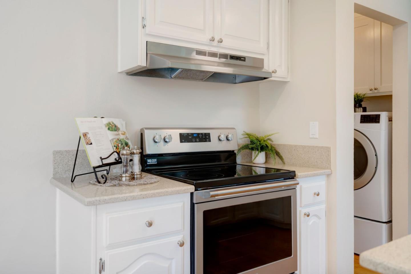 Detail Gallery Image 10 of 30 For 240 Bangor, San Jose,  CA 95123 - 3 Beds | 2 Baths