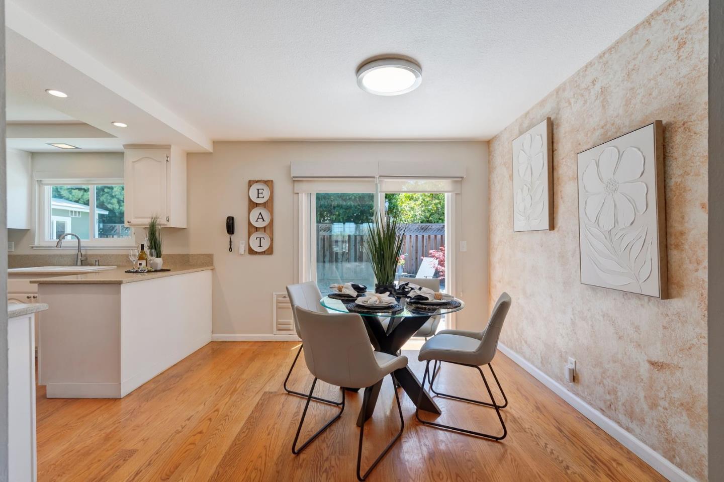 Detail Gallery Image 8 of 30 For 240 Bangor, San Jose,  CA 95123 - 3 Beds | 2 Baths