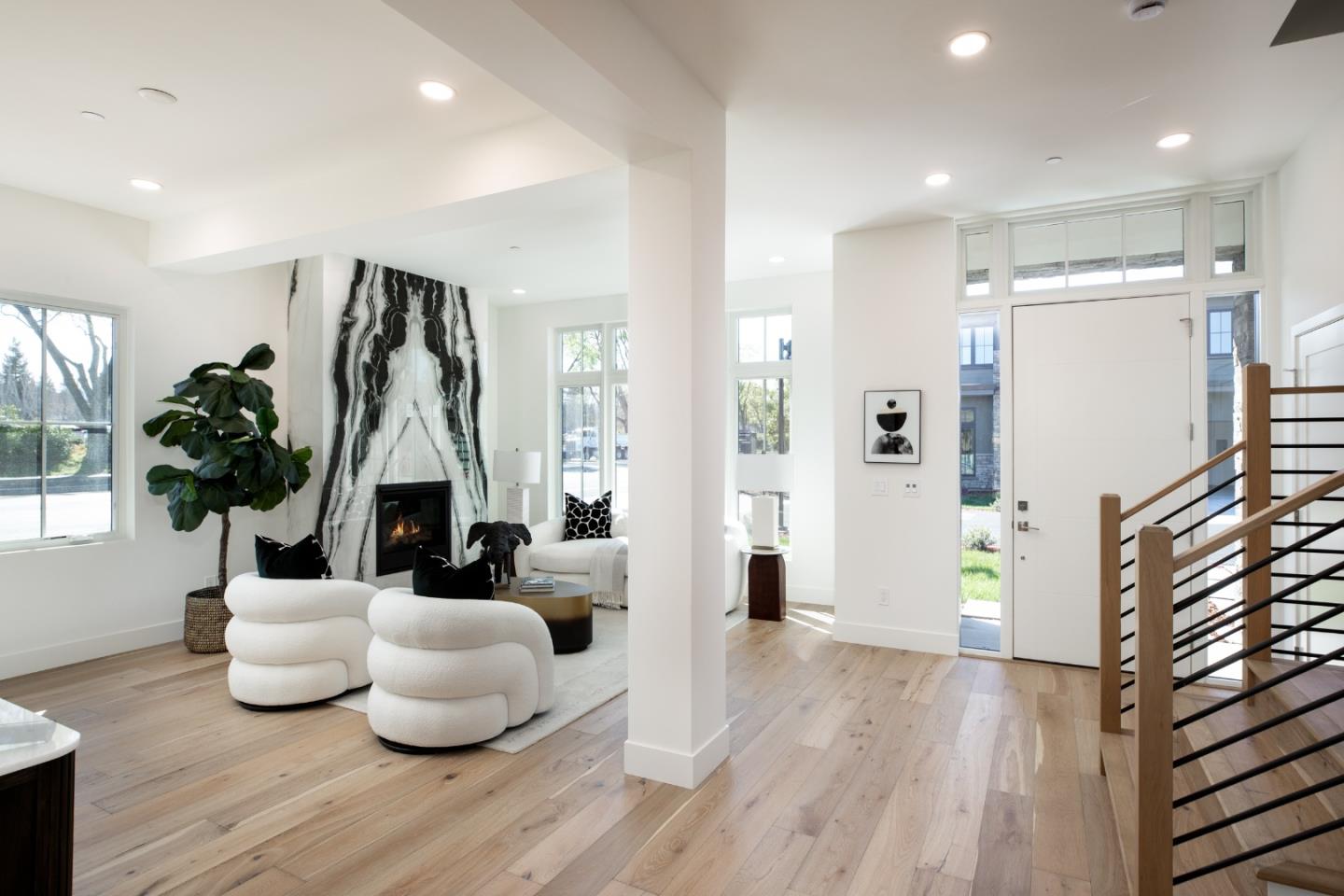 Detail Gallery Image 2 of 26 For 1696 Waterbird Ter, Sunnyvale,  CA 94087 - 4 Beds | 3/1 Baths