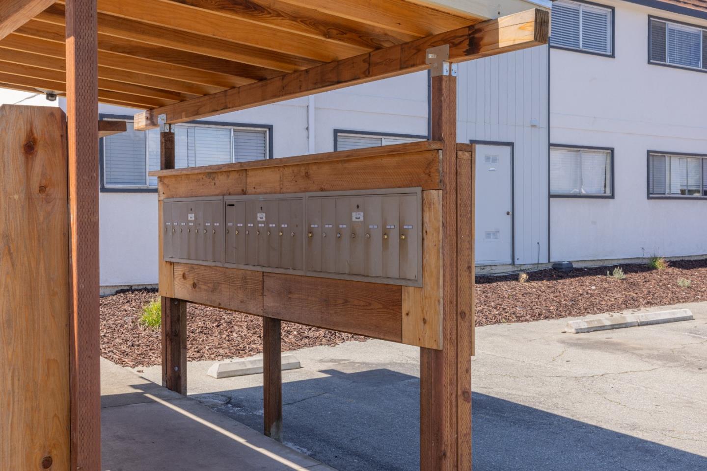 Detail Gallery Image 16 of 32 For 711 South St, Hollister,  CA 95023 - – Beds | – Baths