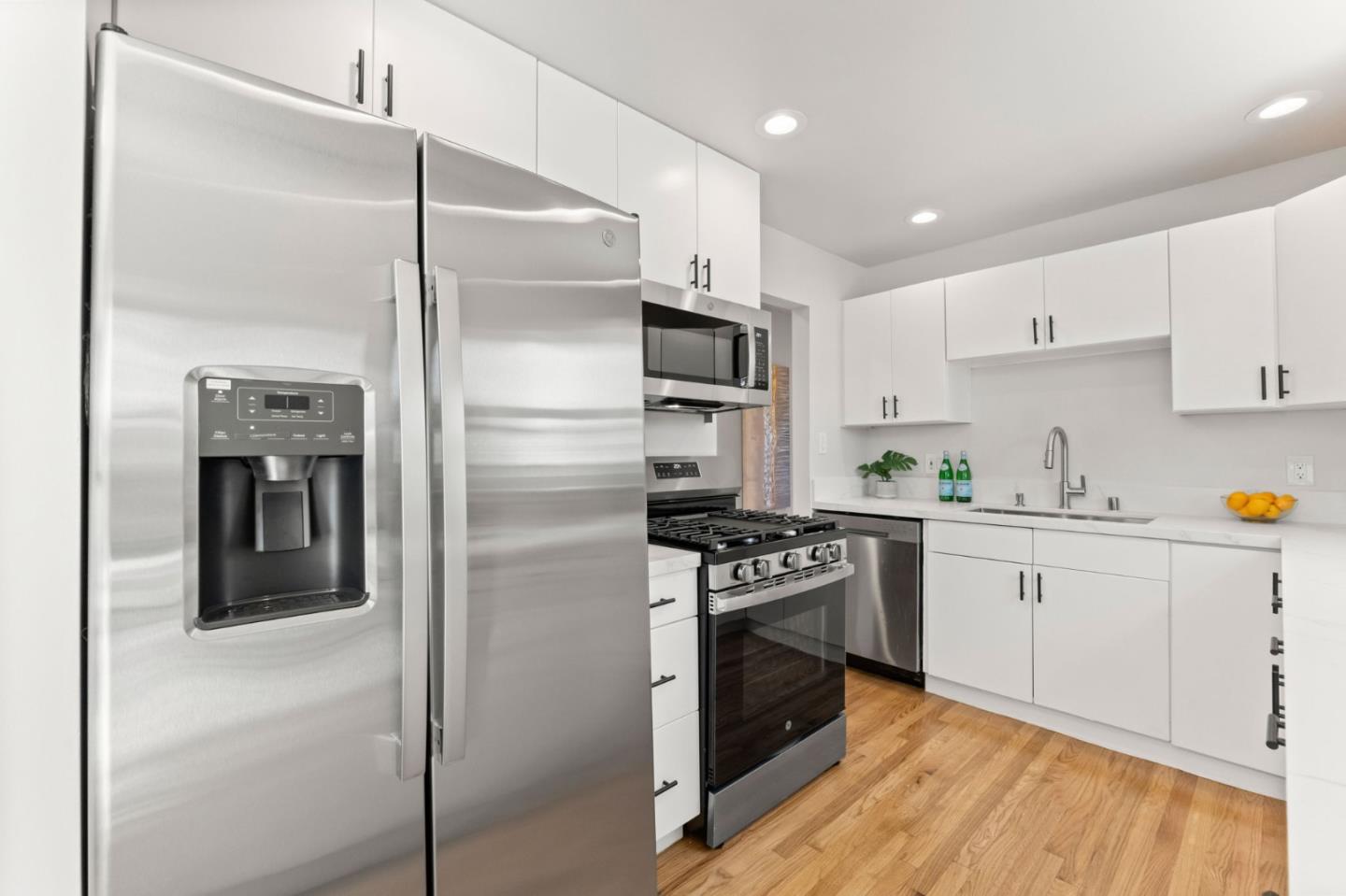 Detail Gallery Image 12 of 39 For 4172 Will Rogers Dr, San Jose,  CA 95117 - 3 Beds | 2 Baths