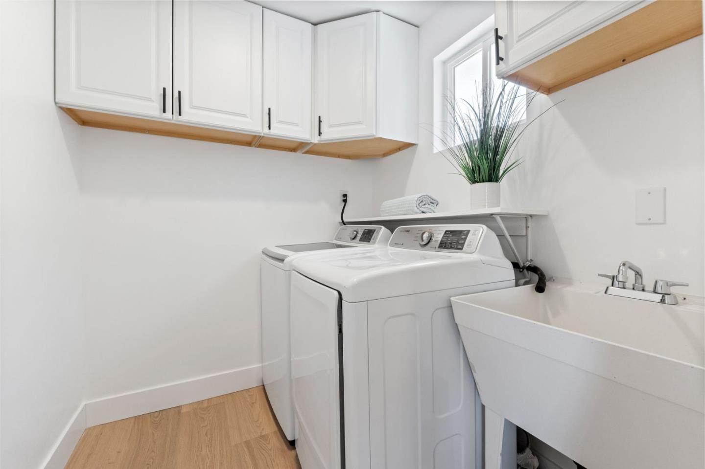 Detail Gallery Image 24 of 39 For 4172 Will Rogers Dr, San Jose,  CA 95117 - 3 Beds | 2 Baths