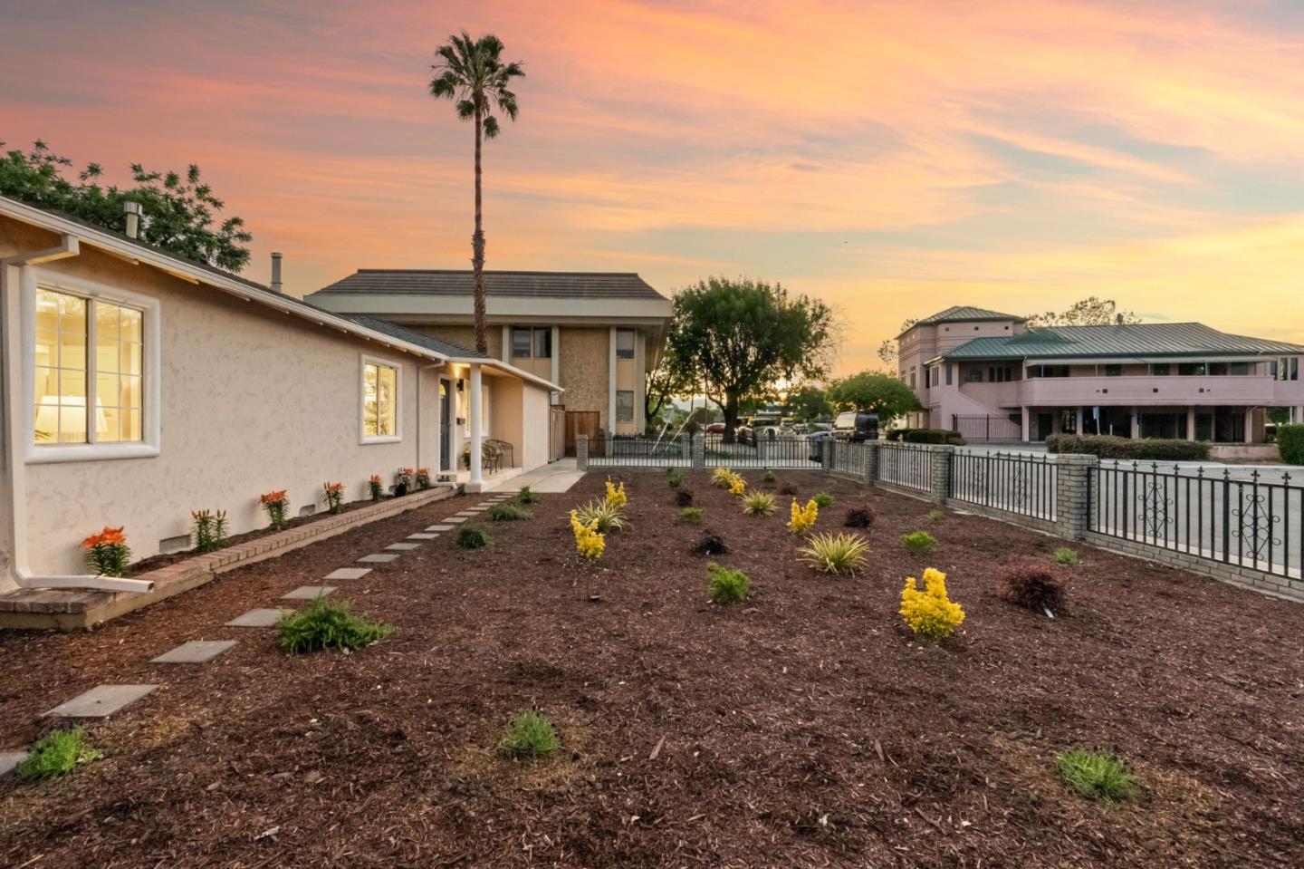 Detail Gallery Image 28 of 39 For 4172 Will Rogers Dr, San Jose,  CA 95117 - 3 Beds | 2 Baths