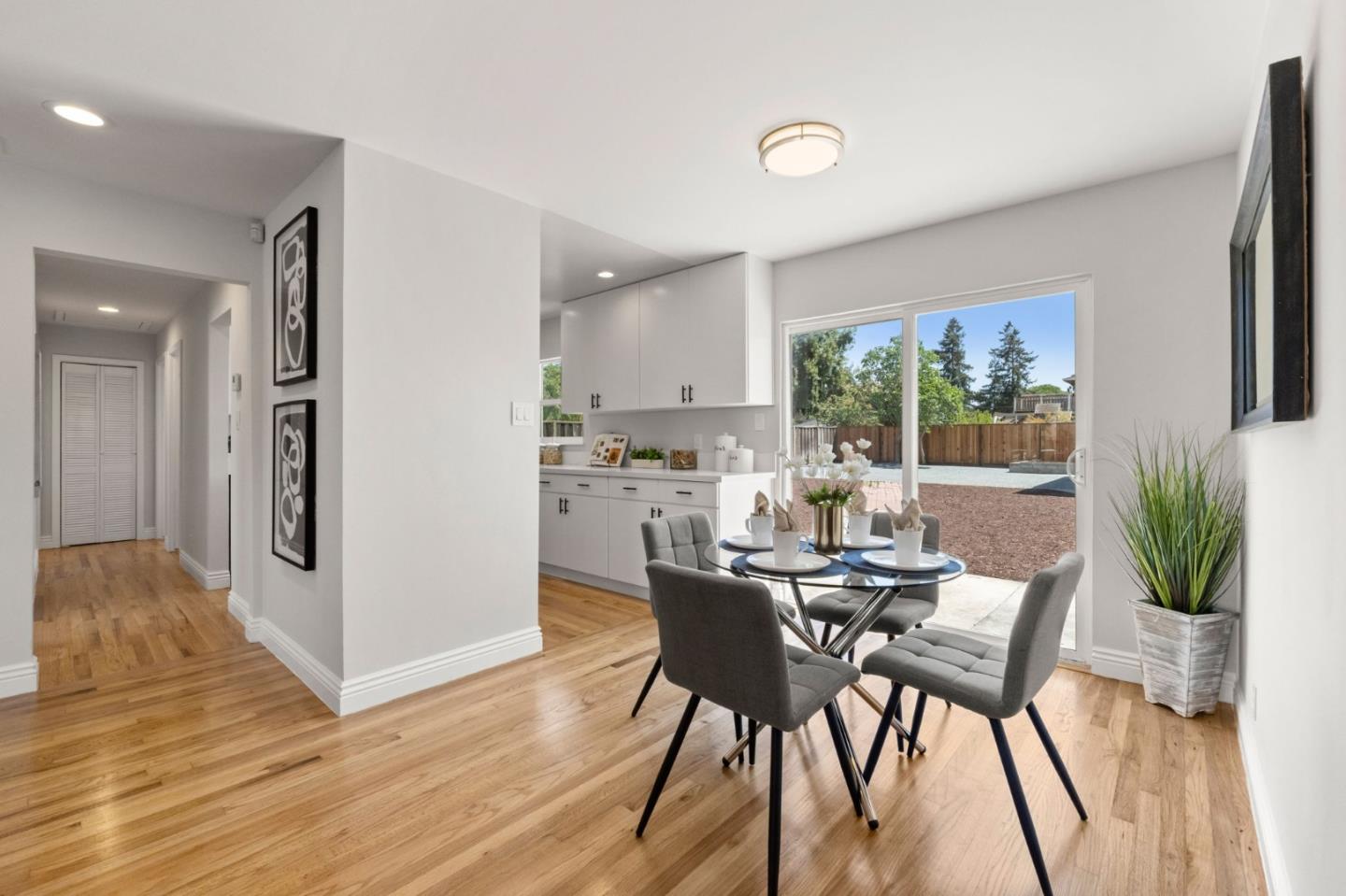 Detail Gallery Image 7 of 39 For 4172 Will Rogers Dr, San Jose,  CA 95117 - 3 Beds | 2 Baths