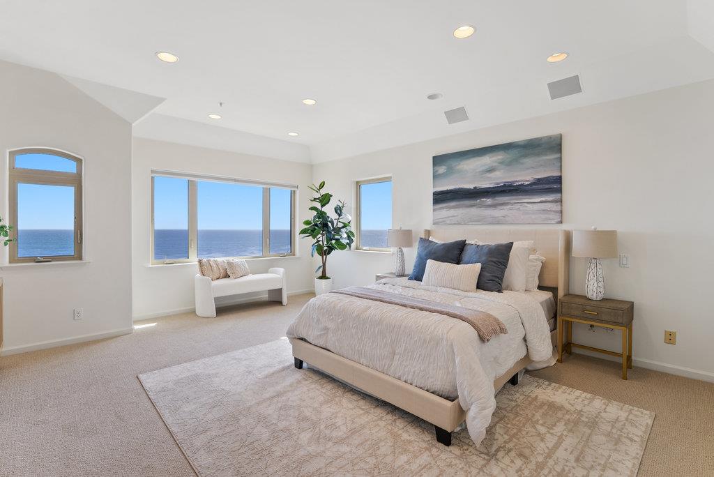 Detail Gallery Image 6 of 35 For 940 W Cliff Dr, Santa Cruz,  CA 95060 - 3 Beds | 3 Baths