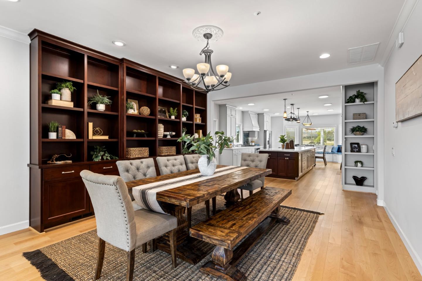 Detail Gallery Image 17 of 108 For 2340 Tennant Ave, Morgan Hill,  CA 95037 - 6 Beds | 4/1 Baths