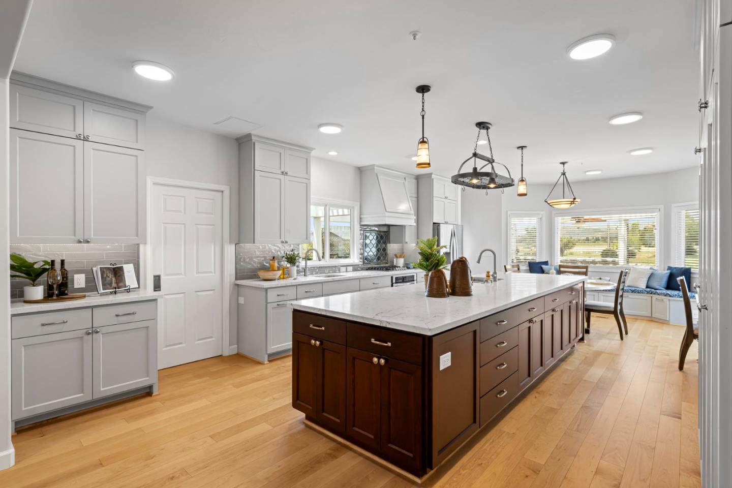 Detail Gallery Image 22 of 108 For 2340 Tennant Ave, Morgan Hill,  CA 95037 - 6 Beds | 4/1 Baths