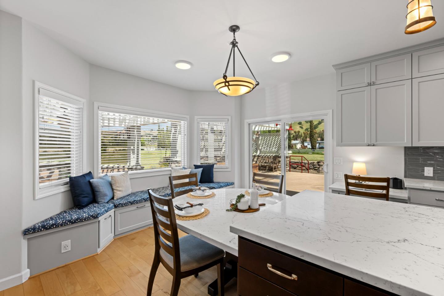 Detail Gallery Image 27 of 108 For 2340 Tennant Ave, Morgan Hill,  CA 95037 - 6 Beds | 4/1 Baths