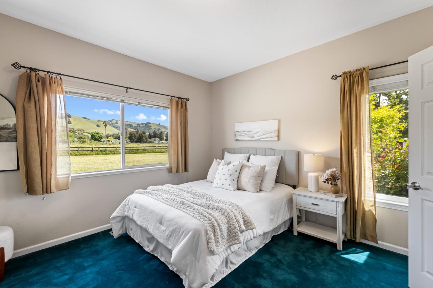 Detail Gallery Image 35 of 108 For 2340 Tennant Ave, Morgan Hill,  CA 95037 - 6 Beds | 4/1 Baths