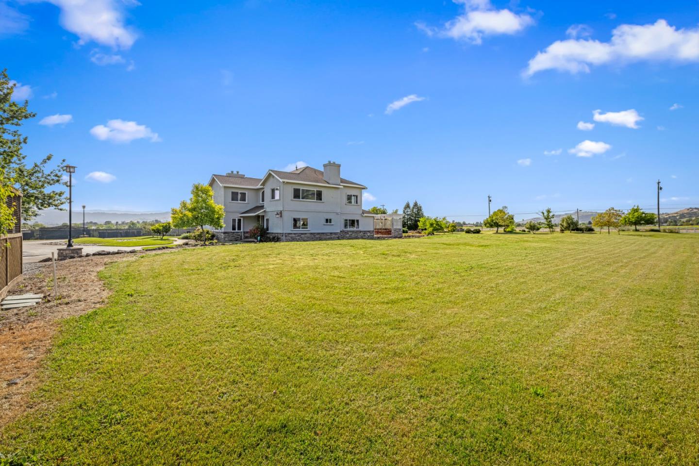 Detail Gallery Image 85 of 108 For 2340 Tennant Ave, Morgan Hill,  CA 95037 - 6 Beds | 4/1 Baths