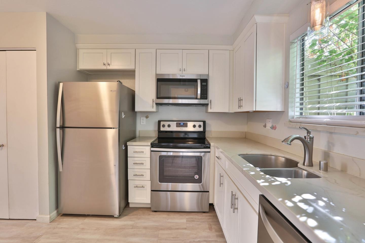 Detail Gallery Image 2 of 33 For 4047 Truckee Ct, San Jose,  CA 95136 - 3 Beds | 1/1 Baths