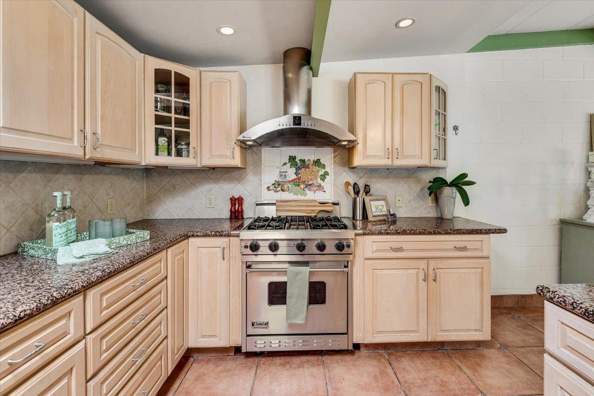 Detail Gallery Image 25 of 81 For 368 Green Valley Rd, Scotts Valley,  CA 95066 - 5 Beds | 4 Baths