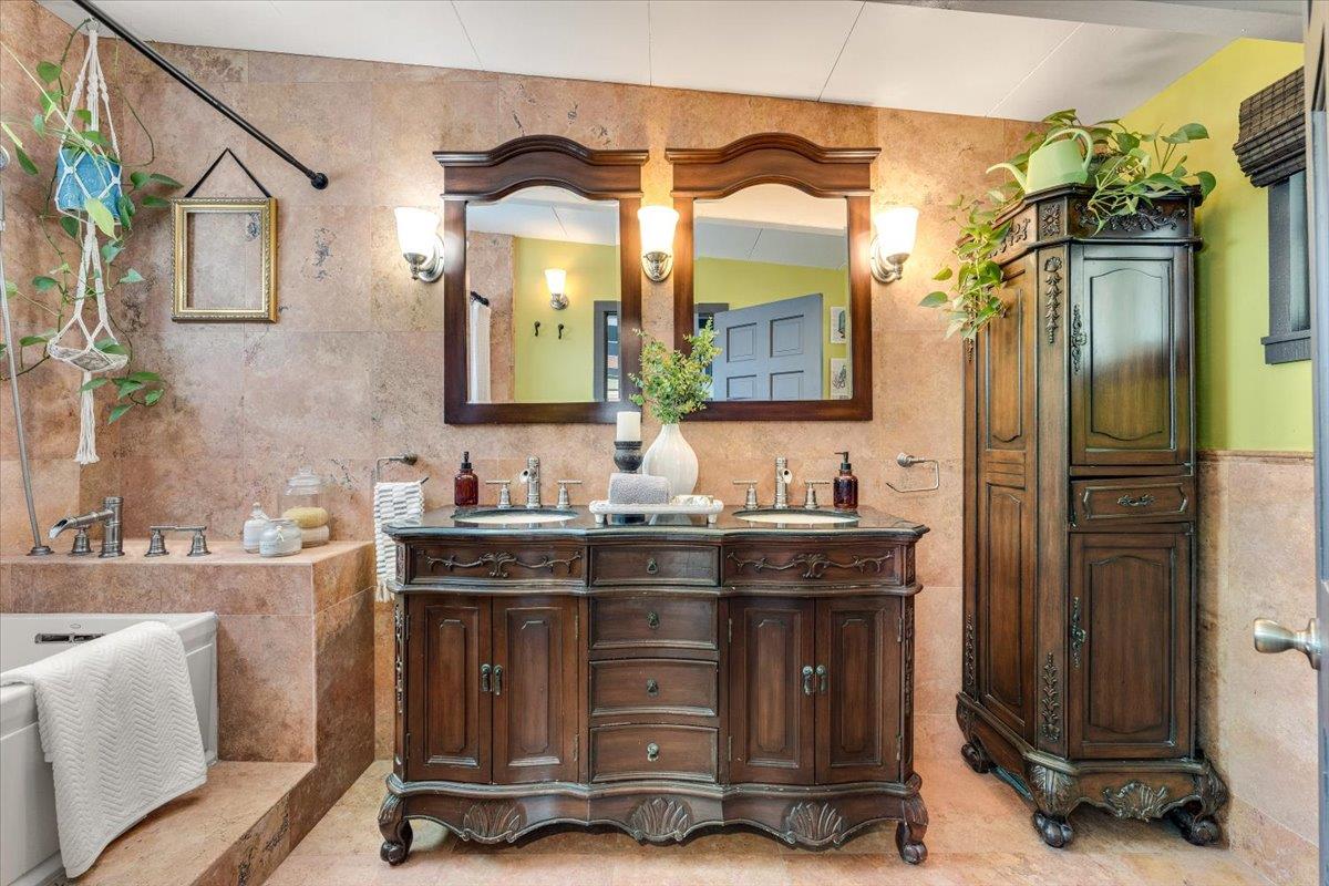 Detail Gallery Image 47 of 81 For 368 Green Valley Rd, Scotts Valley,  CA 95066 - 5 Beds | 4 Baths