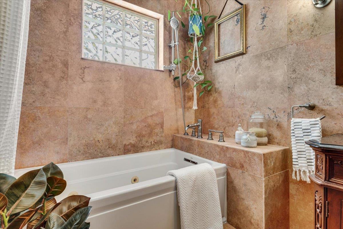 Detail Gallery Image 48 of 81 For 368 Green Valley Rd, Scotts Valley,  CA 95066 - 5 Beds | 4 Baths