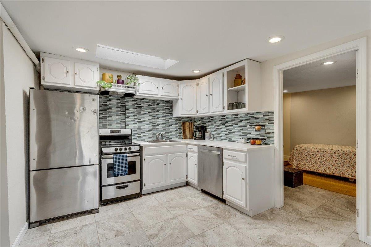 Detail Gallery Image 63 of 81 For 368 Green Valley Rd, Scotts Valley,  CA 95066 - 5 Beds | 4 Baths
